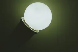 唐山在玩儿灯下黑？图片