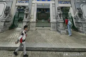 一座土司府，半部民族史——丽江古城的木府图片
