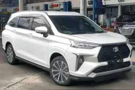 丰田也有廉价MPV，7座配1.0T动力，约合人民币10万，国产能大卖？图片
