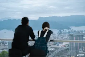 深圳人谈恋爱，越来越“抠”了：每月约会开销2千，想和女友AA图片