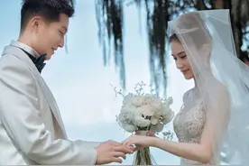 婚礼结束，“赌王最美千金”何超莲发长文感谢众人，自称知道爸爸来了：你也很开心吧！他会像你一样宝贝我的图片