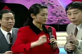 裂穴22年再看冯巩牛群，一个名利双收升高官，一个人财两空无人问图片