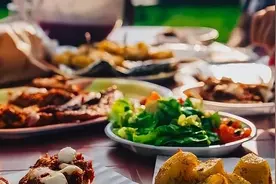 隔夜菜、隔夜茶、隔夜肉和隔夜蛋，哪种不能吃？图片