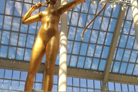 大都会博物馆里的希腊神话：孪生姐弟狄安娜和阿波罗的奇特身世图片