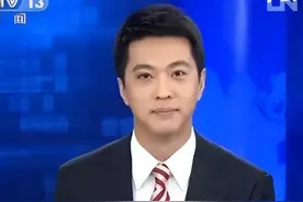 他是央视主播，父亲病逝后又离婚，44岁退出央视选择开启第二人生图片