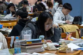 考上研究生后，国家每个月能给多少“补贴”？看到数据后，明白了图片