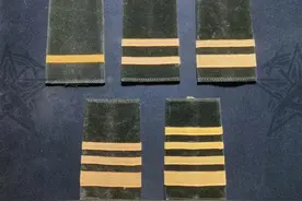 【军饰收藏】:87式陆军士兵绒套图片