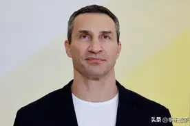 46岁小克里琴科透露：如果不是战争，我愿意与拳王富里二番战图片