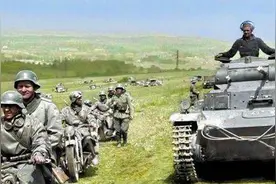 德军在二战早期，其装甲师的编制和武器装备状况图片