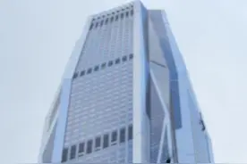 民警抓嫖时女子翻窗坠落身亡 家属索赔68万 法院判了图片