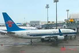 疫情下的民航人：飞行员飞行时间大幅减少，等待转机出现图片