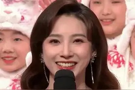 正确打开央视春晚的方式：黄渤再登跑步机，邓超又跳嗨了，太开心图片