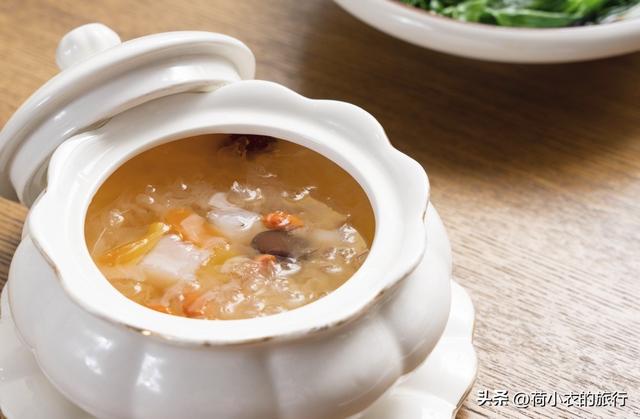 喝了花胶汤肚子 2025年喝了花胶汤肚子胀