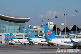 南航陆续恢复乌鲁木齐始发至疆内外多地航班图片