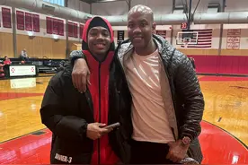 45岁马布里现状，拿中国绿卡，不愁工作，儿子球技了得图片