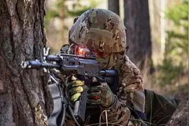 AK-12步枪装备俄军，弹匣容量60发，火力异常凶猛图片