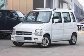 经典买菜代步小车，2023款北斗星上市，外观很复古，搭载1.4L动力图片