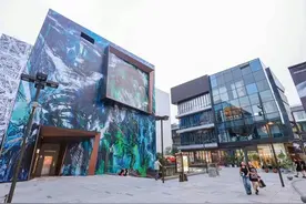 顶级奢侈品扎堆进场，三里屯太古里“鸟枪换炮”图片