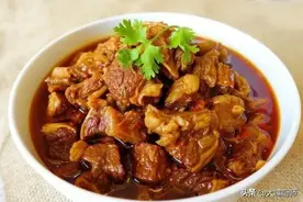 炖牛肉总是嚼不烂？不是时间不够，多加1样，肉烂味香，开胃解馋图片