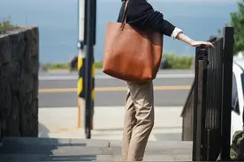 贵气有质感的“卡其神裤”，优雅女人这样穿，比小白裤更高级图片