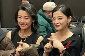 面相全变了！再看51岁刘琳和50岁梅婷，才明白两人“差别”在哪图片
