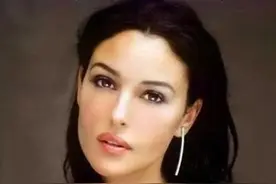 莫妮卡贝鲁奇惊艳写真图片