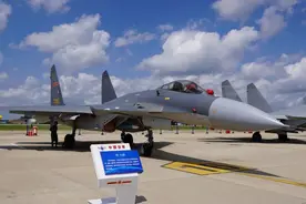 长春航展，新机型“白头”歼-11BG首次公开亮相，歼-20不香了吗？图片