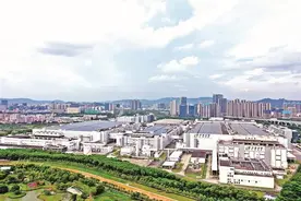 光明建区以来产业迈上新台阶，高质量发展步伐越来越坚实图片