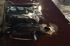 啥？你居然也不关电脑总电源？图片