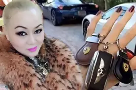 江浙第一女土豪“宾利姐”，全网征婚送宾利豪车，她到底什么来头图片