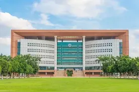 大学入党竞争激烈，大一新生入学后想入党应该怎么做？图片