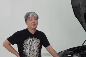 极狐阿尔法S防撞梁拆解，看看品质如何？图片