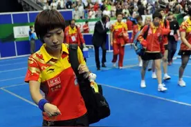 珍藏！孔令辉与国乒五大女将合影，两人已退役，只剩陈梦实力依旧图片