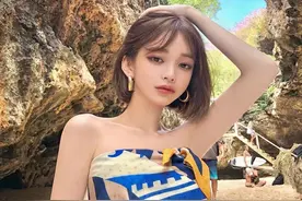 2022“露身装”又火了！又甜又辣，谁穿谁美图片