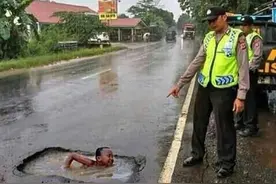 “熊孩子”那些让人哭笑不得的瞬间，全世界的熊孩子都是一样的图片