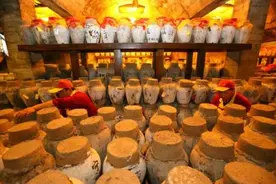 放了20年的白酒还能喝吗？白酒真的没有保质期？看完涨知识了图片