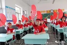 安城小学魅力展现——精彩的“灵动桌舞”图片