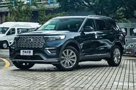 探险者：2.3T配10AT、后驱/四驱都有，国产后便宜近十万图片