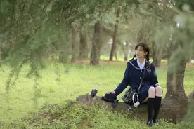 一个人拍摄写真照有什么姿势可以借鉴，7个姿势，实用简单又上镜图片