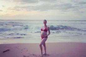 颜霸宝宝乔纳森：继承母亲海瑟薇的美貌，1岁险被不靠谱老妈送走图片