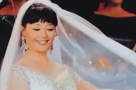 殷秀梅：结婚时就想离婚，二婚被法国老公捧在手心，66岁无儿无女图片