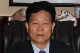 赵兴龙的豪赌人生：痴迷赌石成为云南首富，却伙同徐翔敛财18亿图片