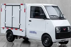 快递小哥福音，五菱超窄快递神车E10打破三蹦子风吹雨打的尴尬图片