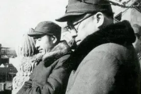 四野兵多将广，渡江后为何缺少将领？聂帅拒绝当四野政委图片