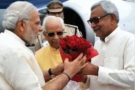 花26亿建了8年，印度大桥仅坚持了29天，原因：桥墩里没钢筋？图片