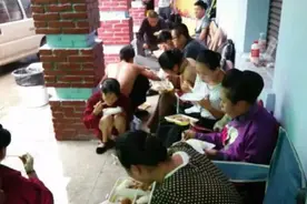 横店群演：美女泛滥，光棍懒汉遍地，还能再出一个王宝强吗图片