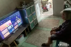 用电视把老人逼疯，总共分几步？图片