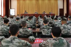 河南省郑州市中原区人武部扎实开展基干民兵轮训备勤图片