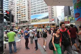 香港新特首上任前夕，李嘉诚突然加仓内地，背后是什么玄机？图片