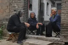 农村俗语“门要常打开，户要常关闭”啥意思？门与户有何区别？图片